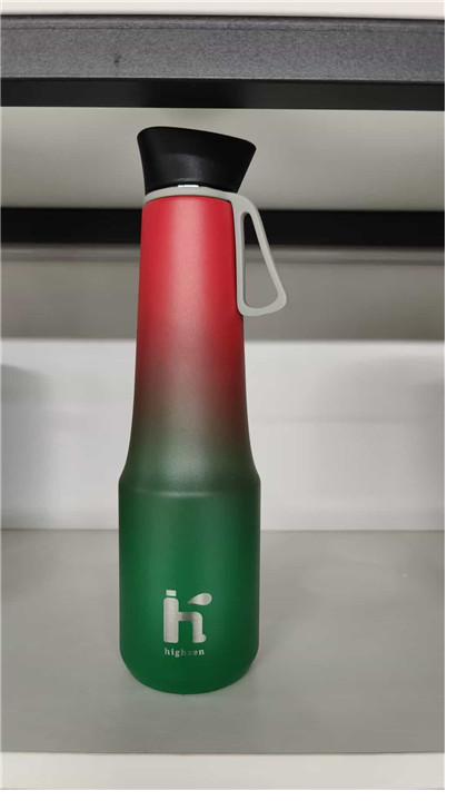 Laser engraving stainless steel bottle permanent mark